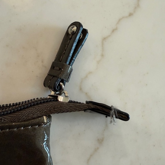 Nine West shiny brown wristlet wallet animal Print lining - Picture 4 of 7